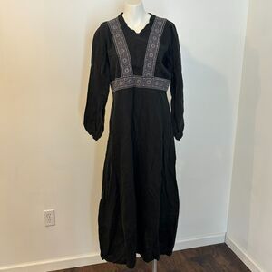 SHUKR size Medium Made in Syria Embroidered Traditional Islamic Black Long Dress